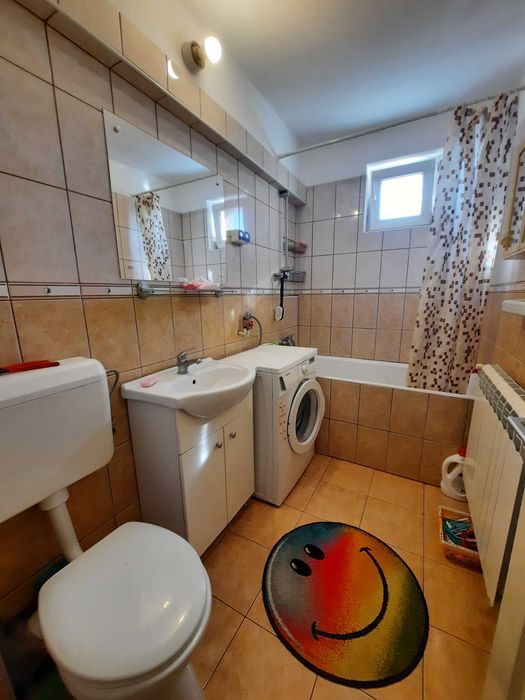 Inchiriez apartament 2 camere zona Bartolomeu - Stupini