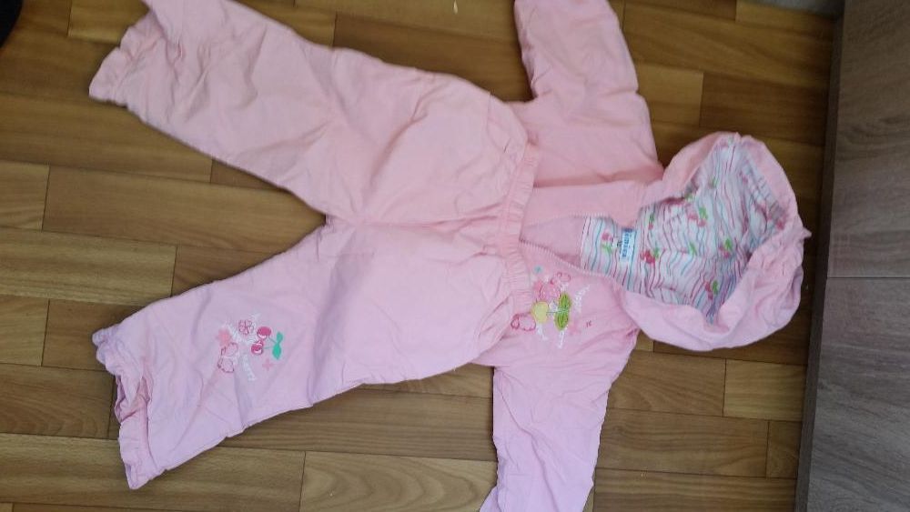 Продам костюм 92 размера.