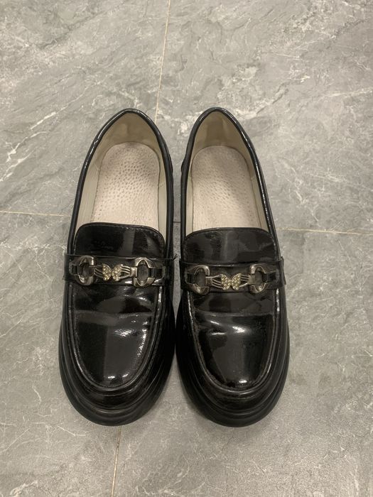 Школьные туфли для девочек