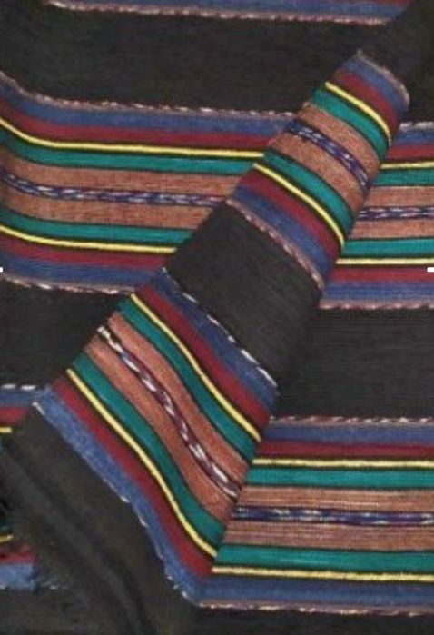 Черги домашно тъкани на стан.