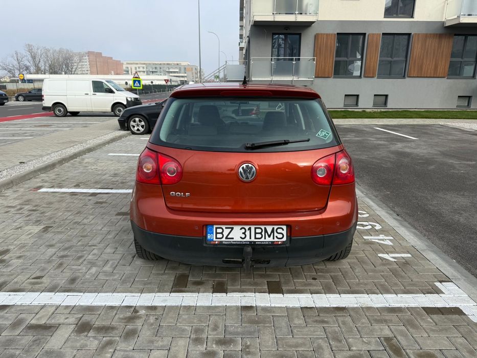 Golf 5 1.6 MPI 102 CP GPL, întreținut, acte în regulă.