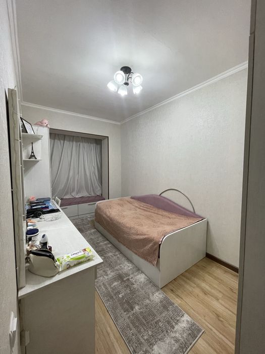 Продается 3х комнатная переделанная в 4