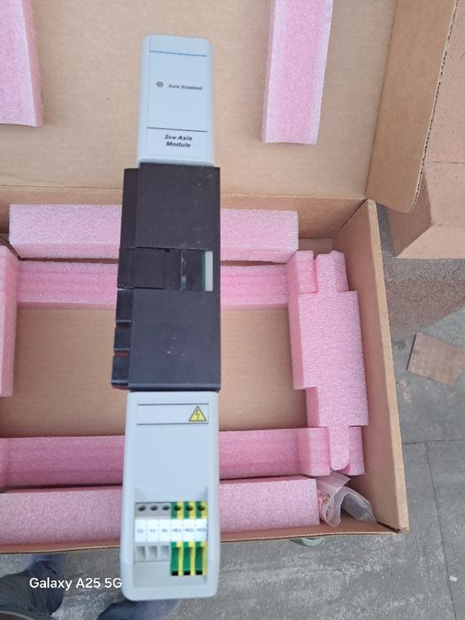 Elau,Siemens HMI si Allen Bradley