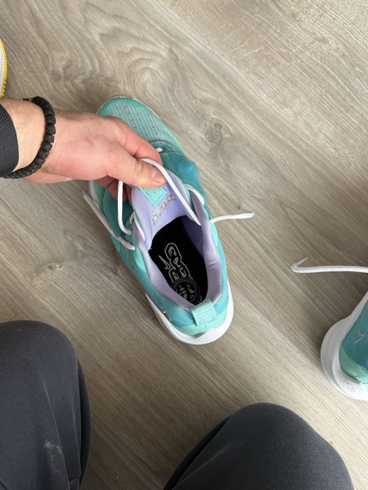 Женски маратонки найк