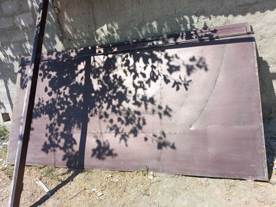 Дарвоза сотилади 3х3х33