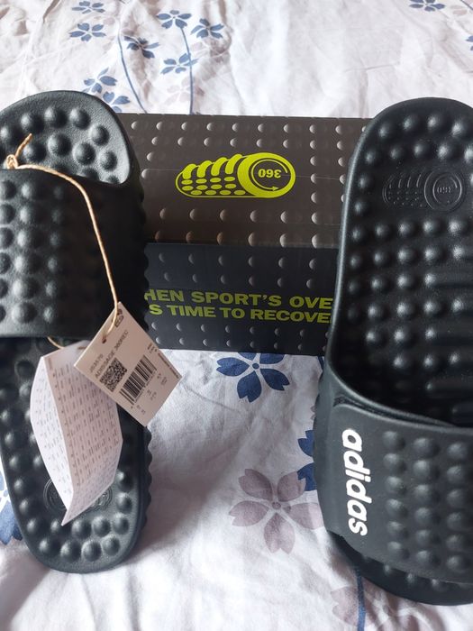 Adidas оригинални чехли