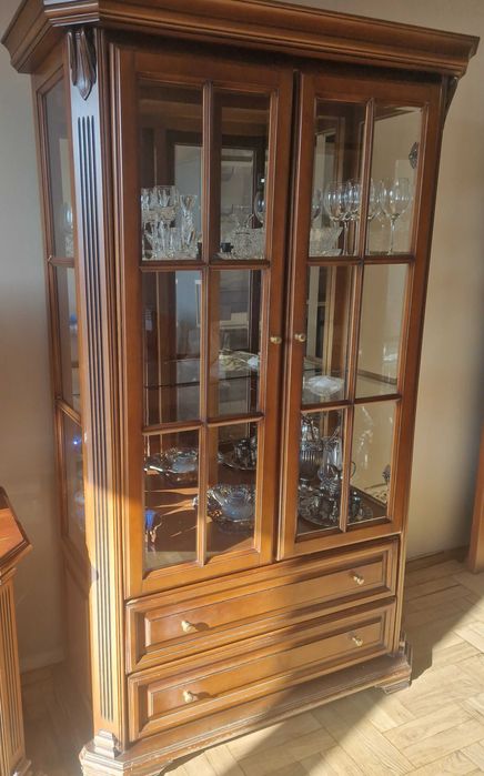 Мебели за трапезария