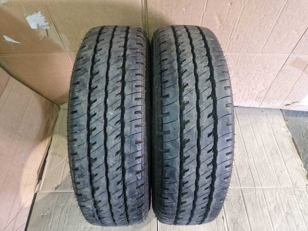 2 Vredestein R16C 215/75
летни бусови гуми DOT1618