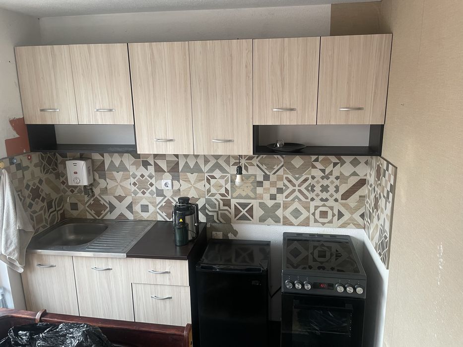 Обзавеждане, кухня и спалня