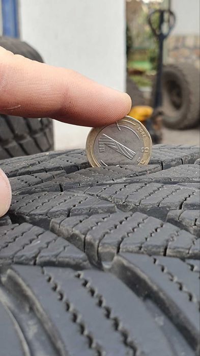 Зимни гуми Bridgestone 225/50 R18