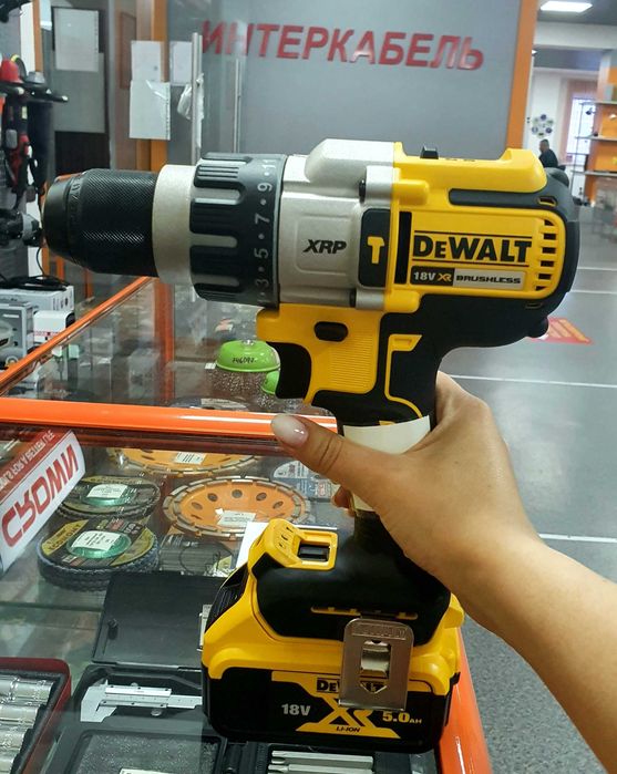 Шуруповёрт, дрель, гайковёрт