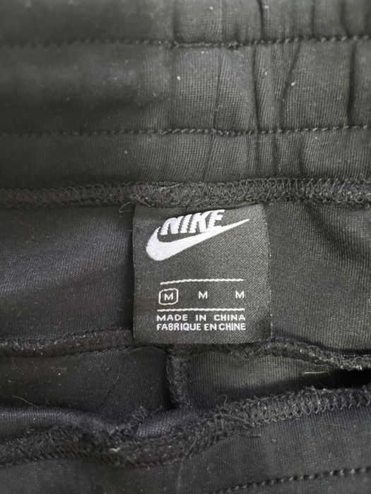 Спортивные штаны от Nike