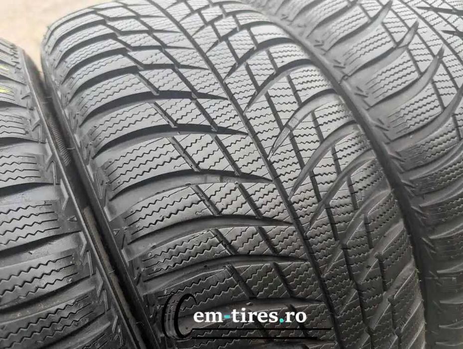 SET 4 Anvelope Iarna 205/55 R16 BRIDGESTONE Blizzak ras