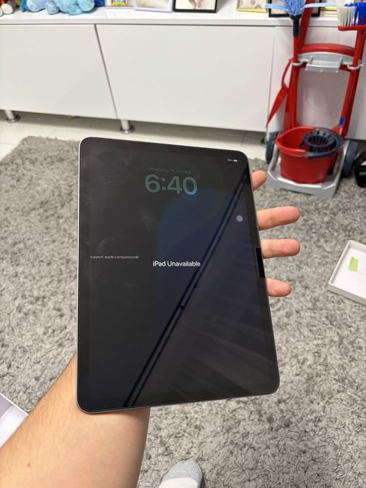 Vand  tableta Apple iPad Air 11 M3 2025 pentru piese