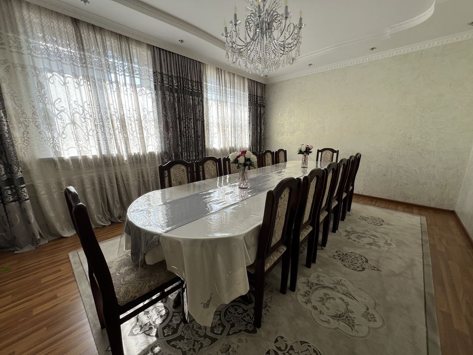 Продается Стол+стулья (14шт)