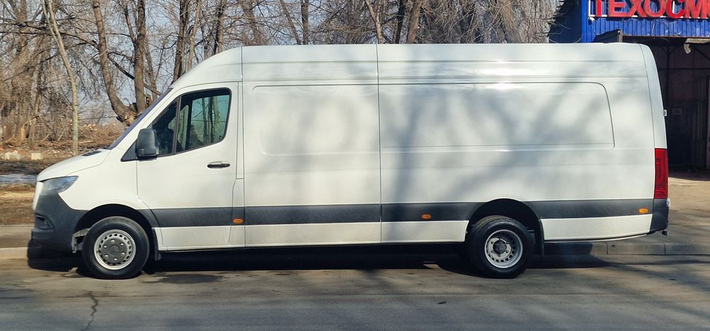 Mercedes Benz Sprinter