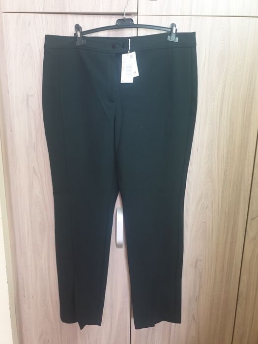 Mango, Pantaloni femei.