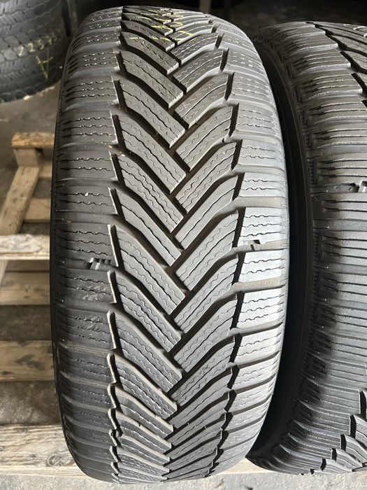 2 anvelope de iarna 215/55/17 Michelin!