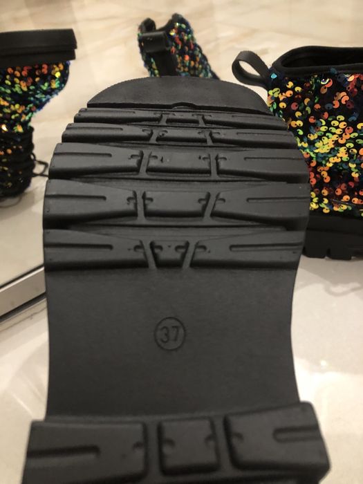 Обувки пайети