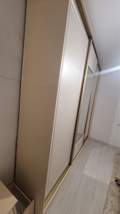 Продам шкаф купе