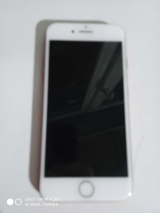 Айфон 7 красного цвета