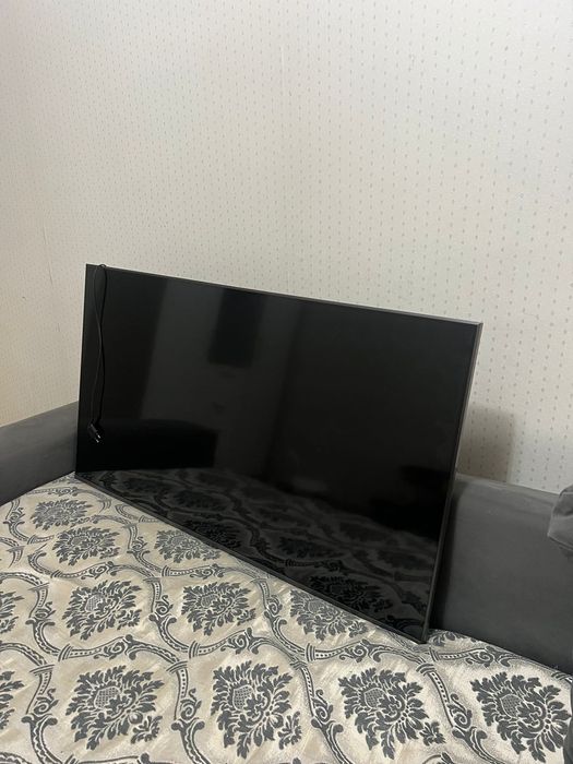 Телевизор смарт на запчасти