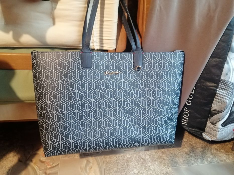 Дамска чанта голяма