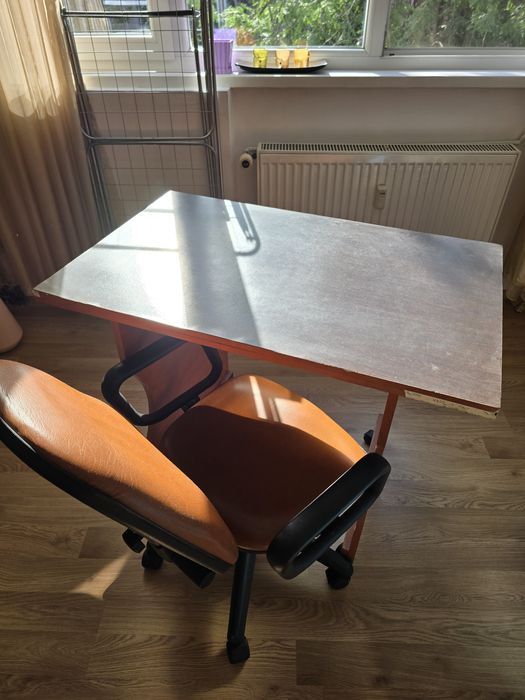 Birou cu scaun utilizat