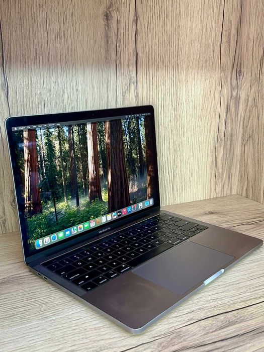 Лаптоп Apple MacBook Pro 13.3-inch  2018 A1989