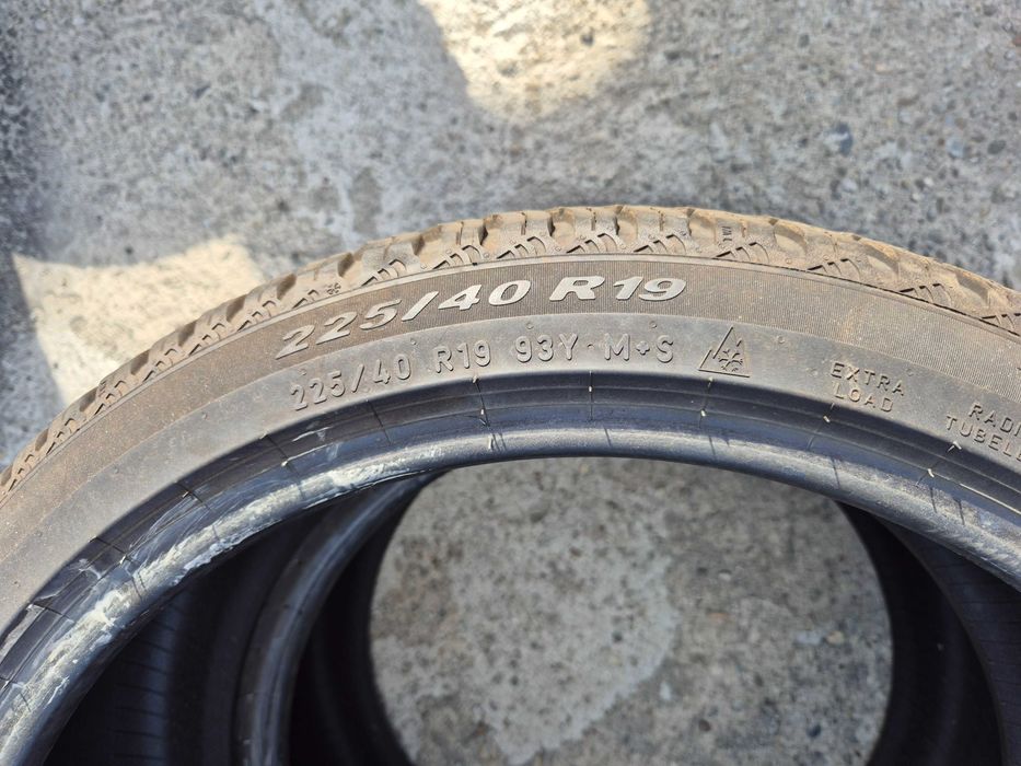 2 Anvelope M+S VARA IARNA 4Sezoane - 225/40/19 93Y XL - PIRELLI - CA UNELE NOI - DOT 2024 !