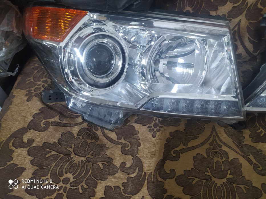 Фара на Toyota land cruiser prado