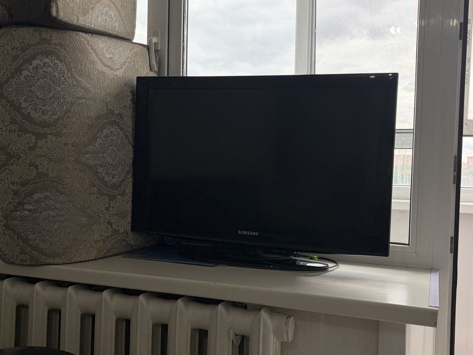 Продам телевизор Samsung