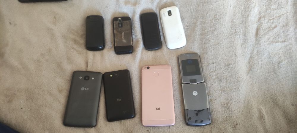 Продам страны телефоны рабочие