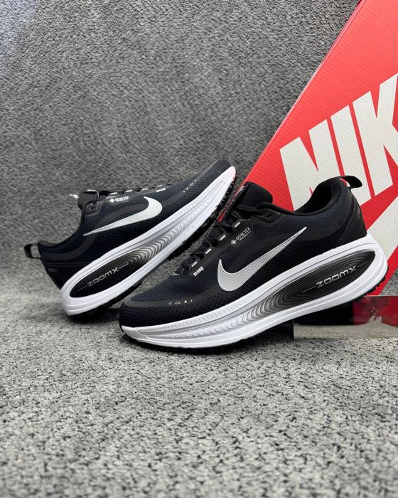 Nike Zoom x     .
