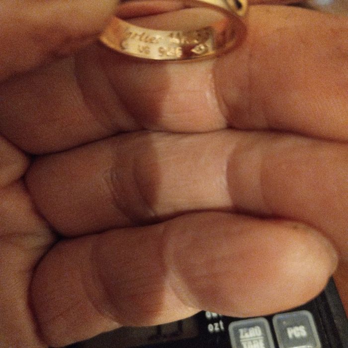 Продам кольцо золотое