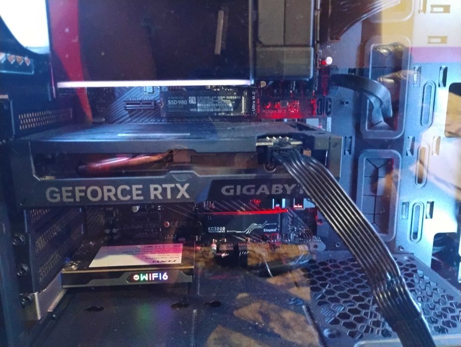 GeForce RTX™ 4060 WINDFORCE OC 8G