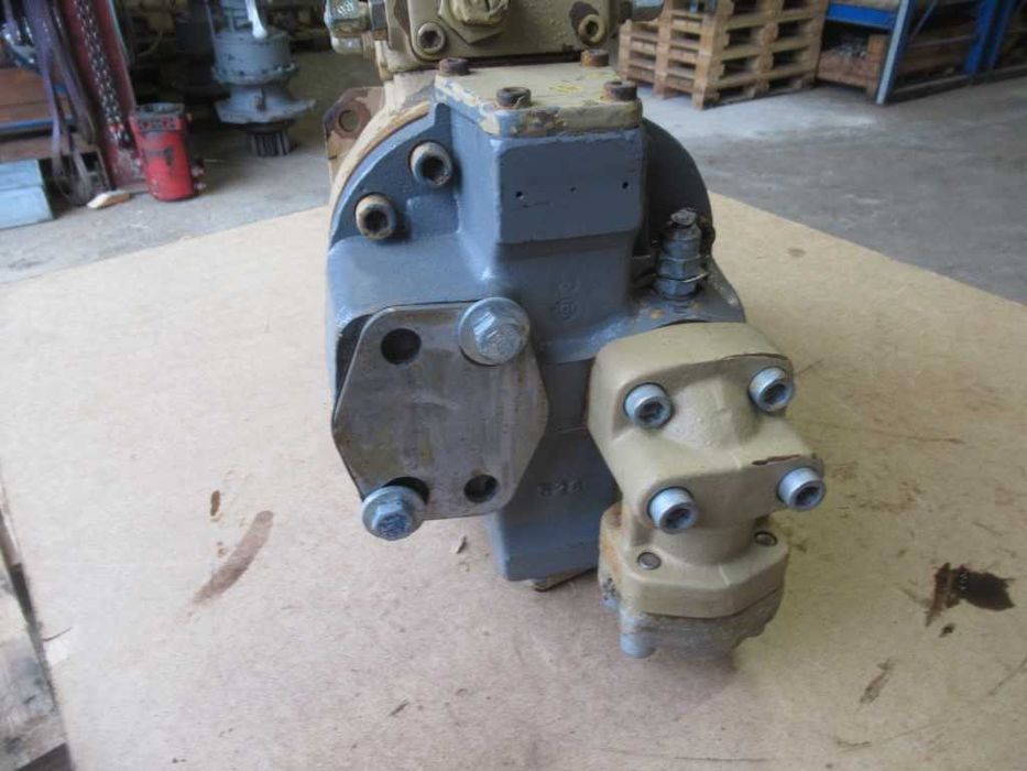 Pompa hidraulica originala Hitachi pentru Hitachi FH330 FH350 FH300