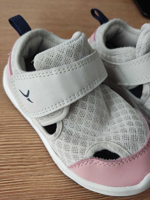 Детски пантофи DECATHLON