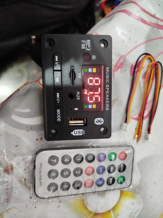 Усилитель D класса. 40+40 Вт Bluetooth, AUX, USB fleshka, Radio