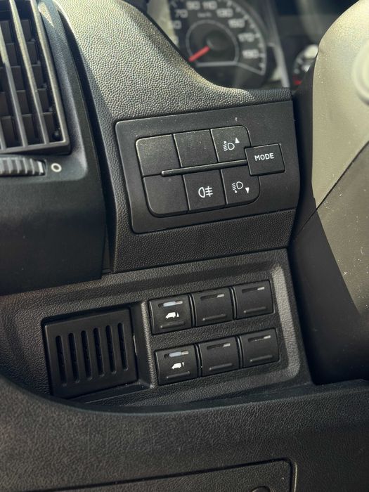 Vand Peugeot Boxer Autoplatforma Tijhof , fabricatie 2015, motor 2.2 diesel, TVA deductibil