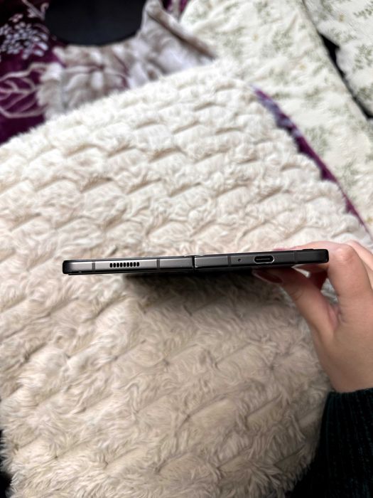 Samsung Z fold 5 512 gb