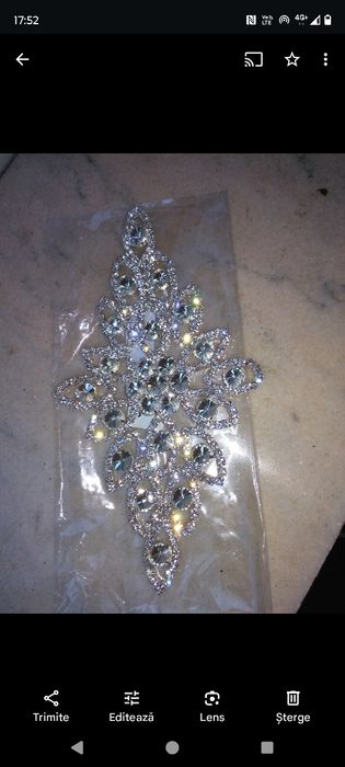 Diademă, broșă și brâu pt rochie