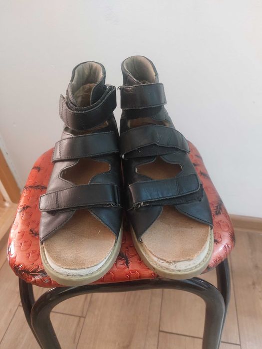 Ортопедическая обувь.