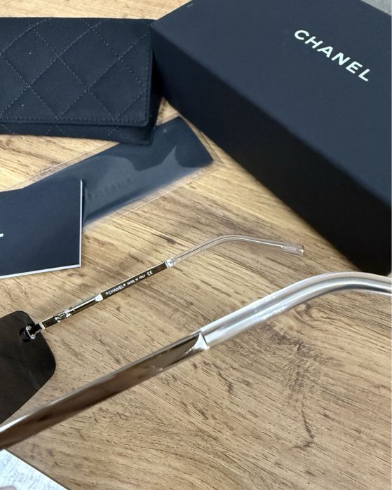 Солнцезащитные очки Chanel 2025