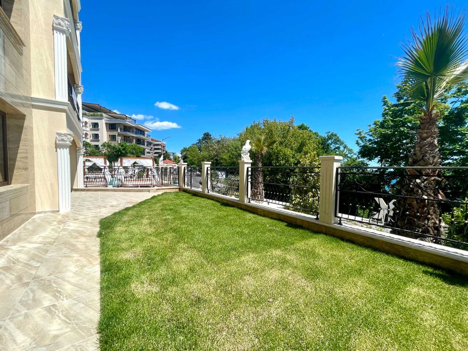 Продава се Тристаен апартамент в Несебър - 120 кв.м за 3075 €/кв.м - Снимка #6