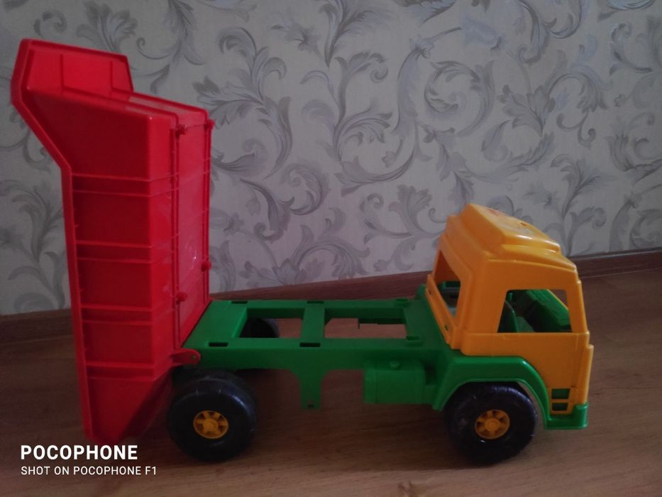 Машинка, грузовик -самосвал