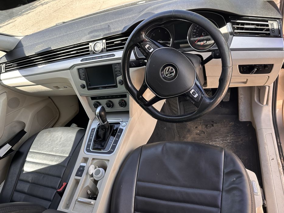 Фв пасат 8 1.6тди на части / vw passat 1.6tdi dsg