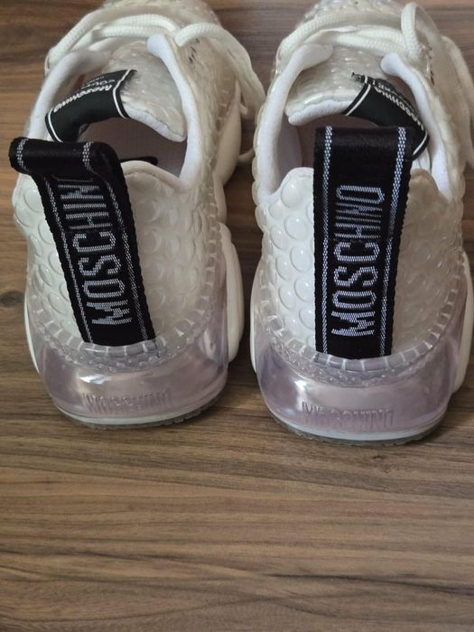 Оригинални Дамски Сникърси Love Moshino