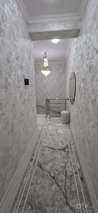 Сергели срочно сотилади
5 xona
1.3 sotok
Narxi : 90 000 $

+998