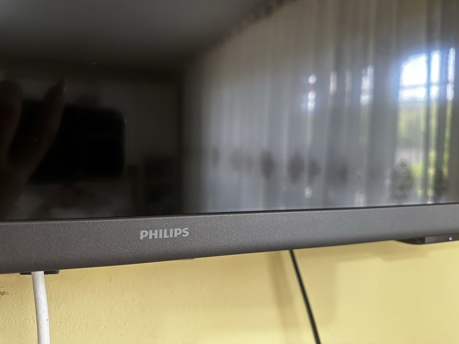 Vand Philips Smart Tv Led de 32” (80cm), model 32PHS6808/12, seria 6800.